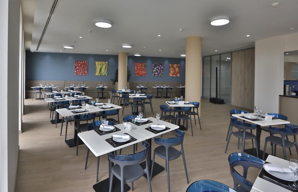 Homebridge Hotel Apartments Baku Exterior photo
