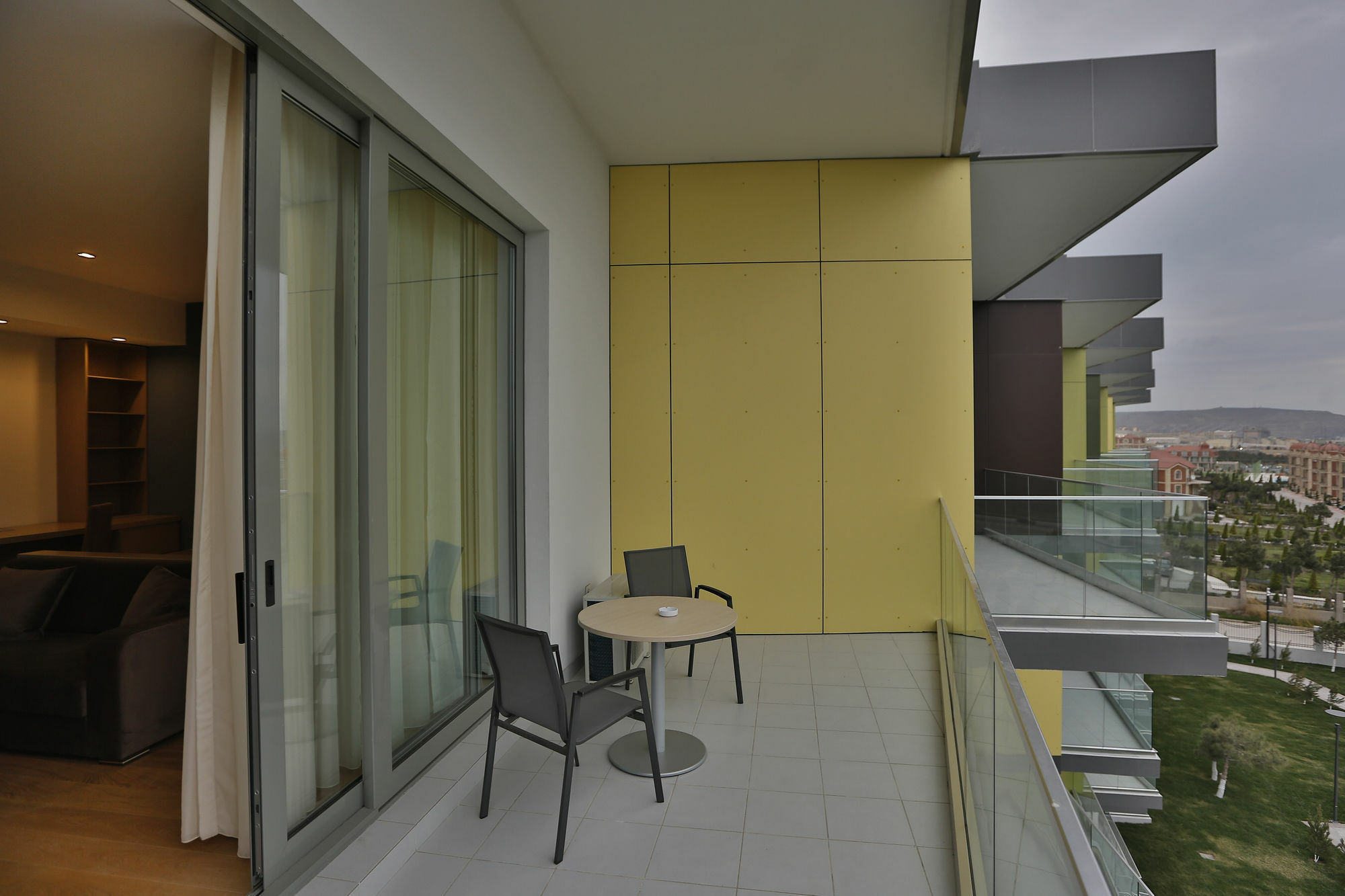 Homebridge Hotel Apartments Baku Exterior photo